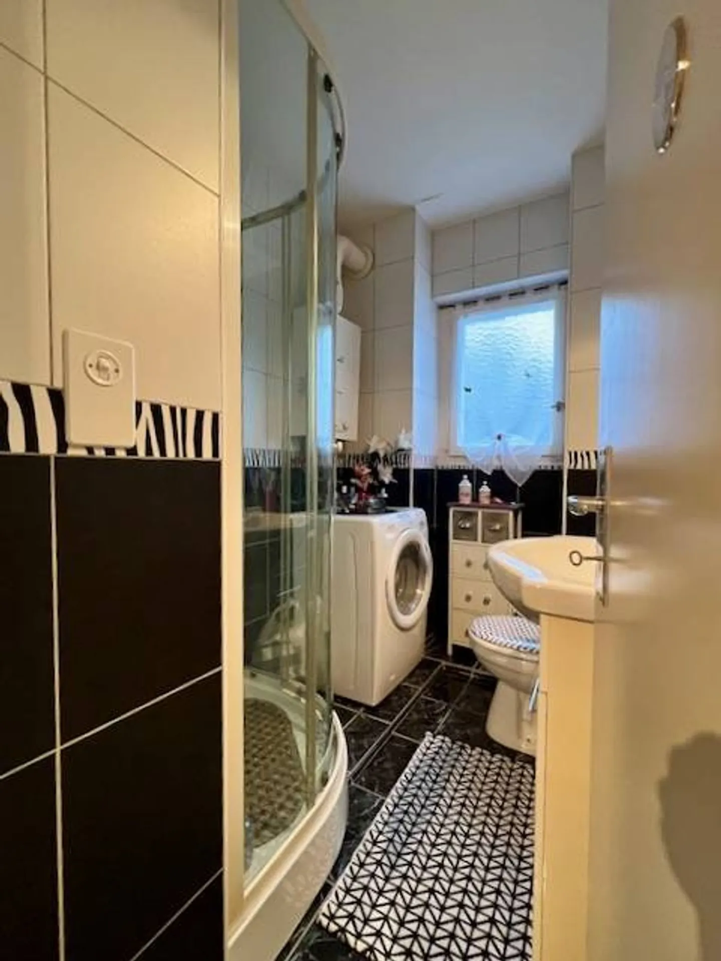 Appartamento 3,5 locali al 2° piano con balcone - Foto 6 di 8