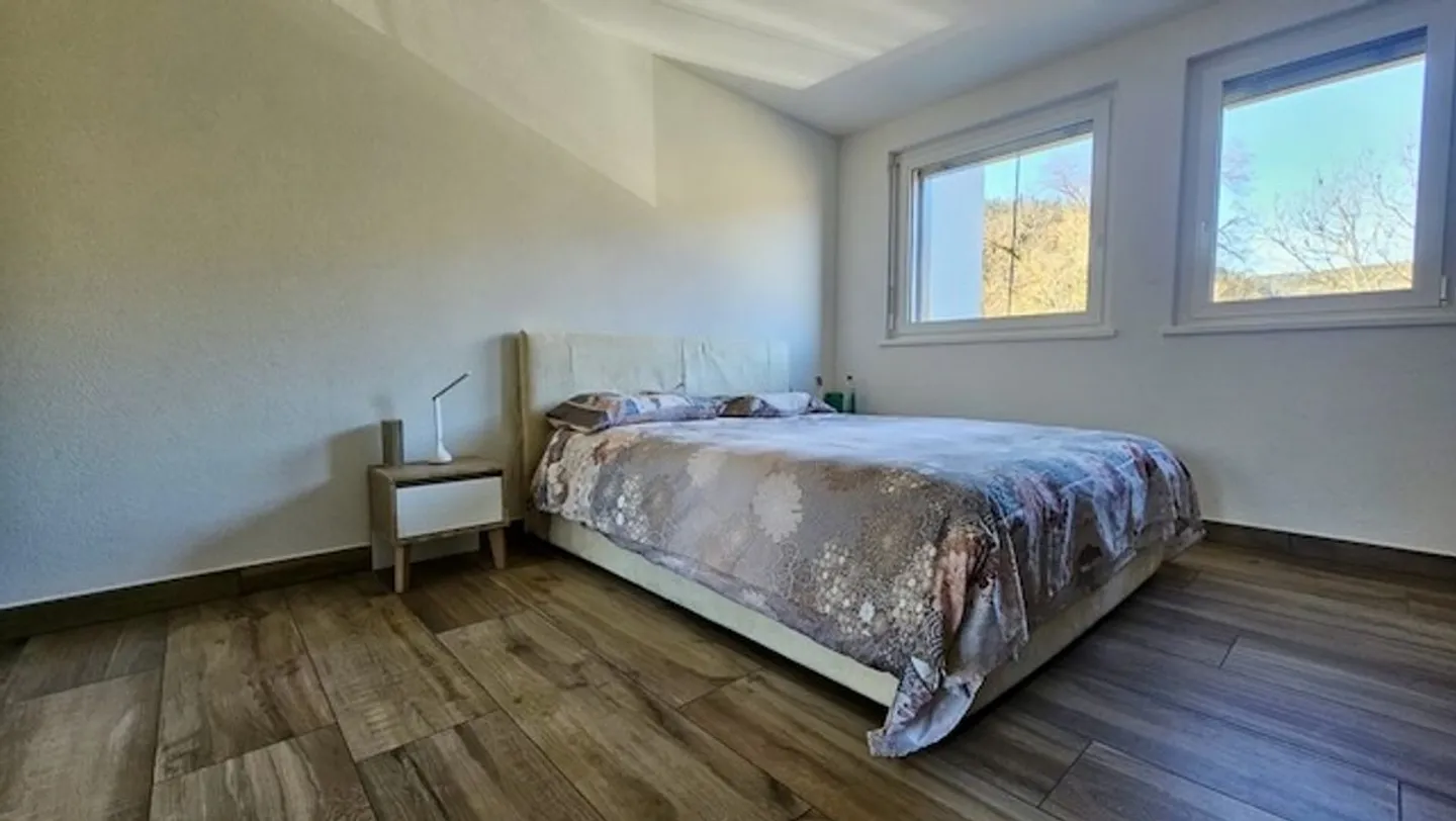 Villa mitoyenne située dans un agréable quartier prisé de Fleurier - Foto 10 di 13