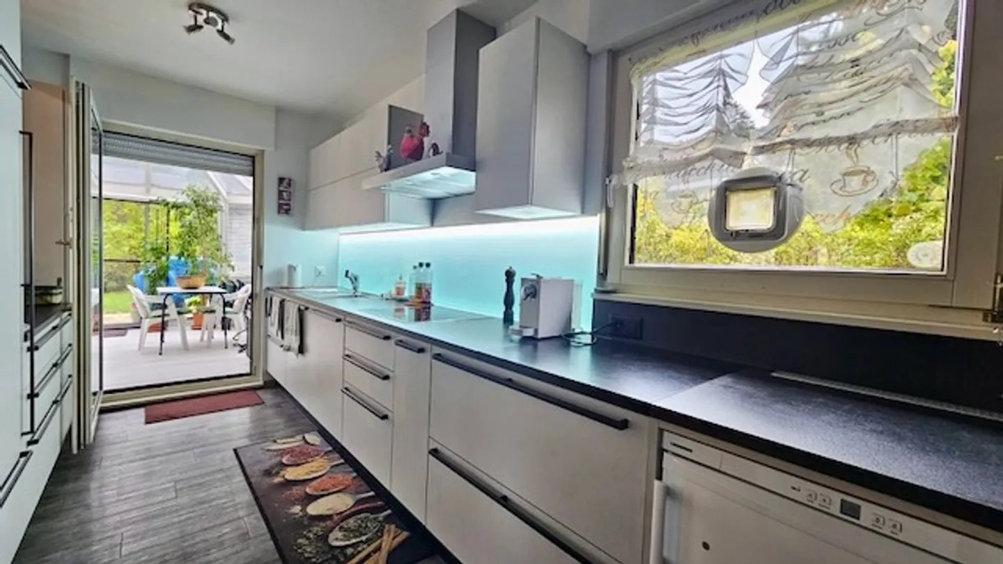 Wunderschönes Familienhaus mit 4 Wohnungen in Sainte-Croix - Foto 11 von 13
