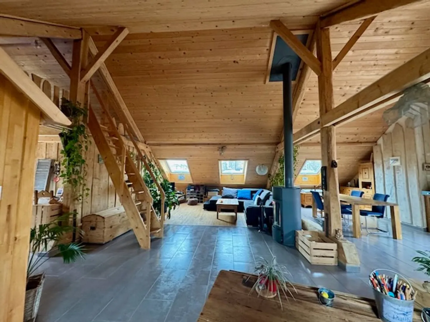 Casa accogliente a Verrières: Due appartamenti con terrazza, giardino e 3 posti auto - Foto 9 di 13