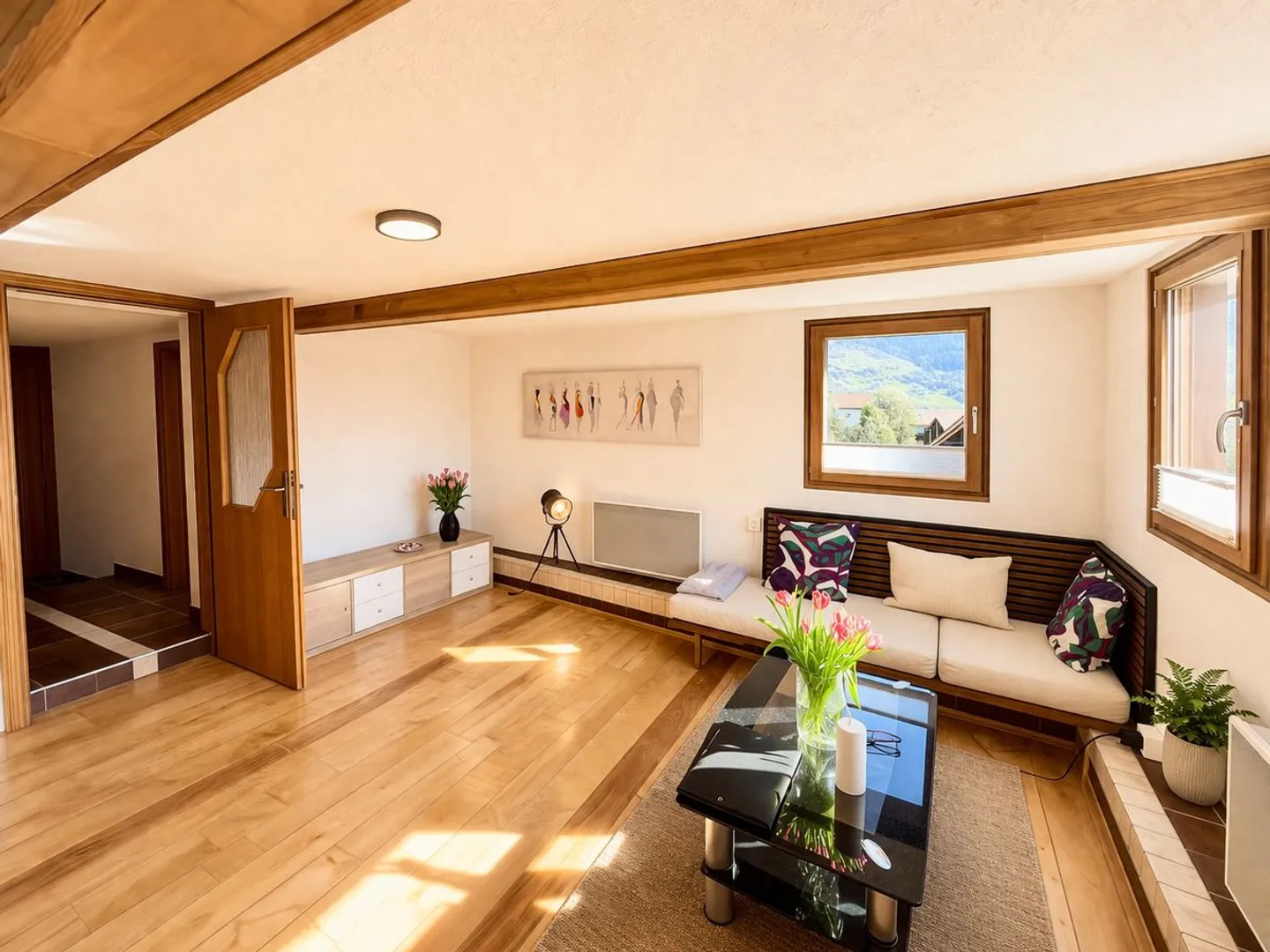 SUPERB 3-ZIMMER-WOHNUNG, DIE AUTHENTIZITÄT UND MODERNITÄT VERBINDET - Foto 2 von 11