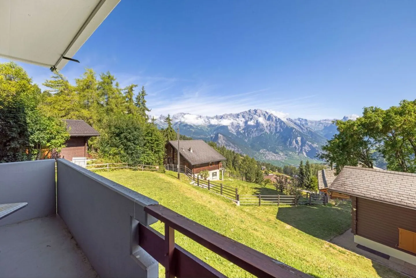 BEL APPARTEMENT ENTIÈREMENT RÉNOVÉ - Photo 12 sur 13