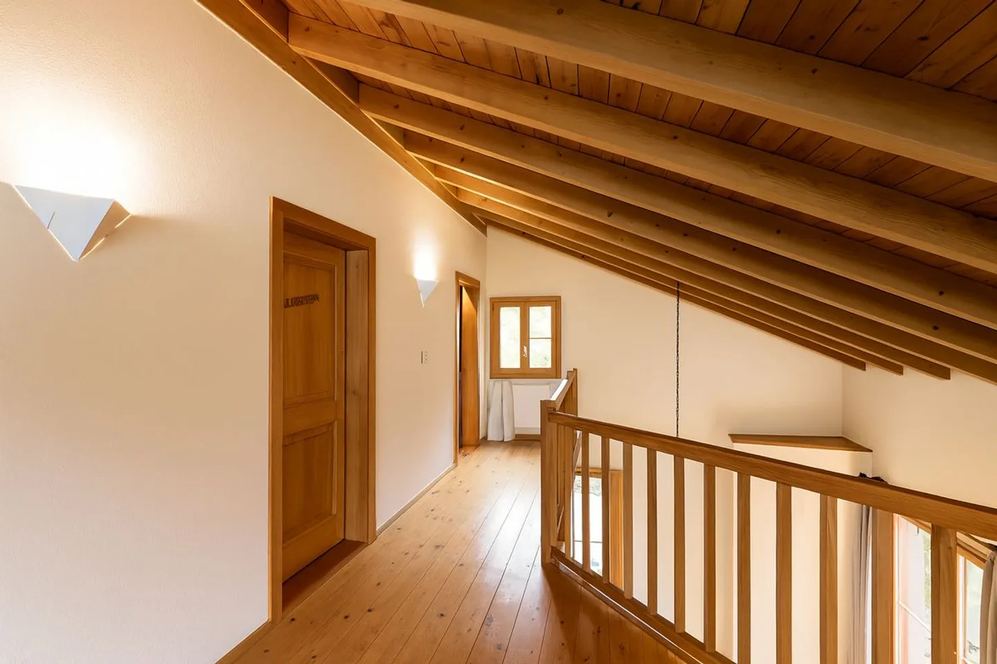 RARE OPPORTUNITÉ : ANCIENNE GRANGE COMPLÈTEMENT RÉNOVÉE - Photo 5 sur 13