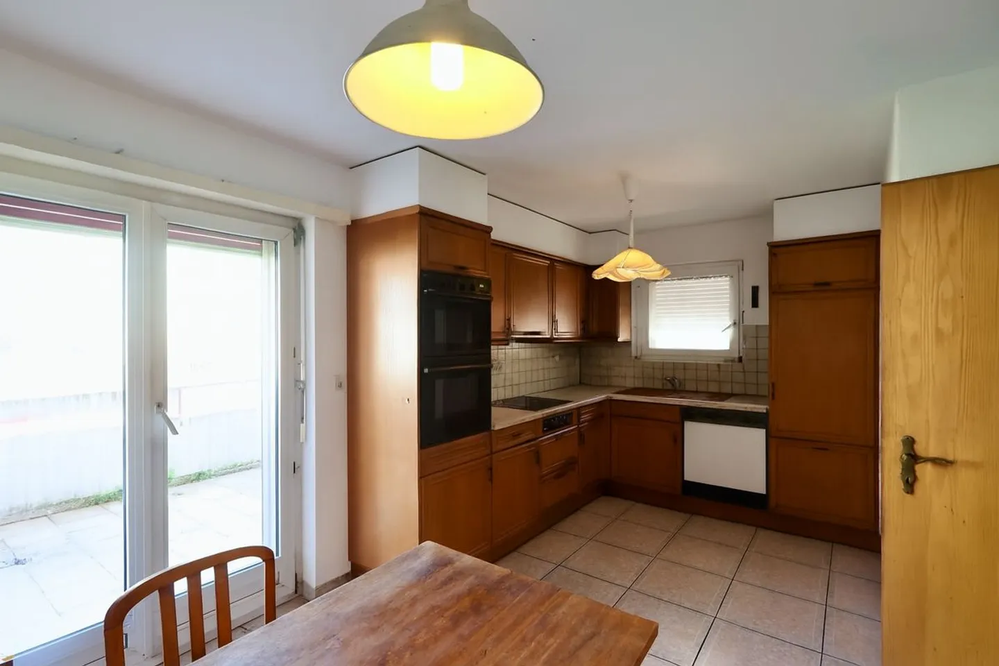 PROPRIETÀ CON GRANDE POTENZIALE DI TRASFORMAZIONE - Foto 2 di 13