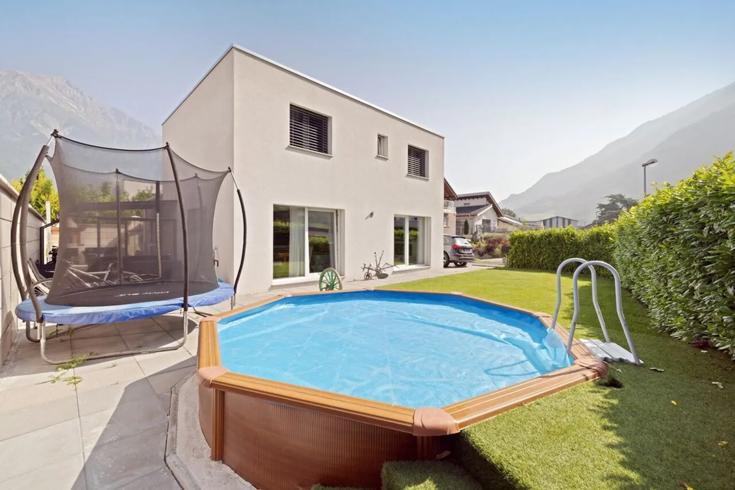 BEAUTIFUL VILLA - LOVE AT FIRST SIGHT GUARANTEED - Photo 1 of 8