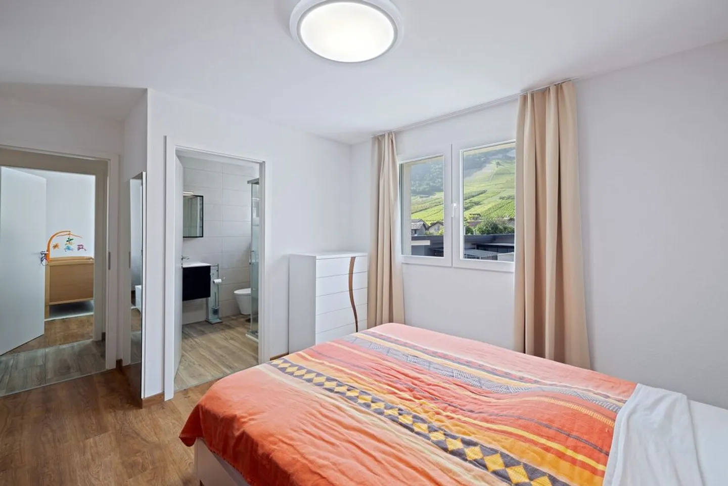 BEAUTIFUL VILLA - LOVE AT FIRST SIGHT GUARANTEED - Photo 6 of 8