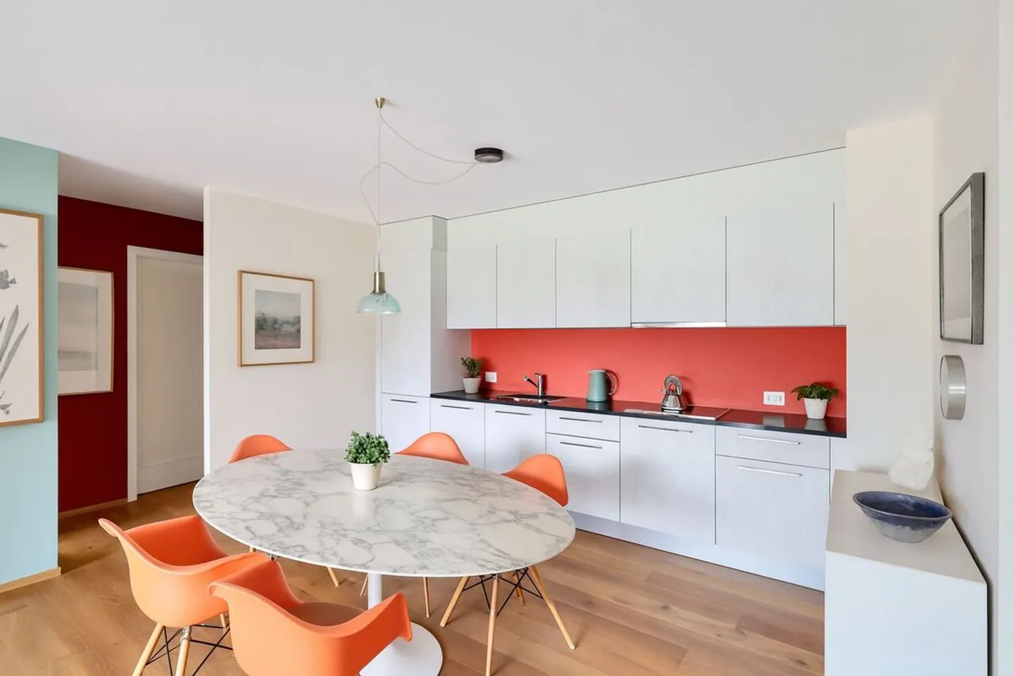 Comfortable 3.5 Rooms Close to Lake Geneva - Photo 2 of 9