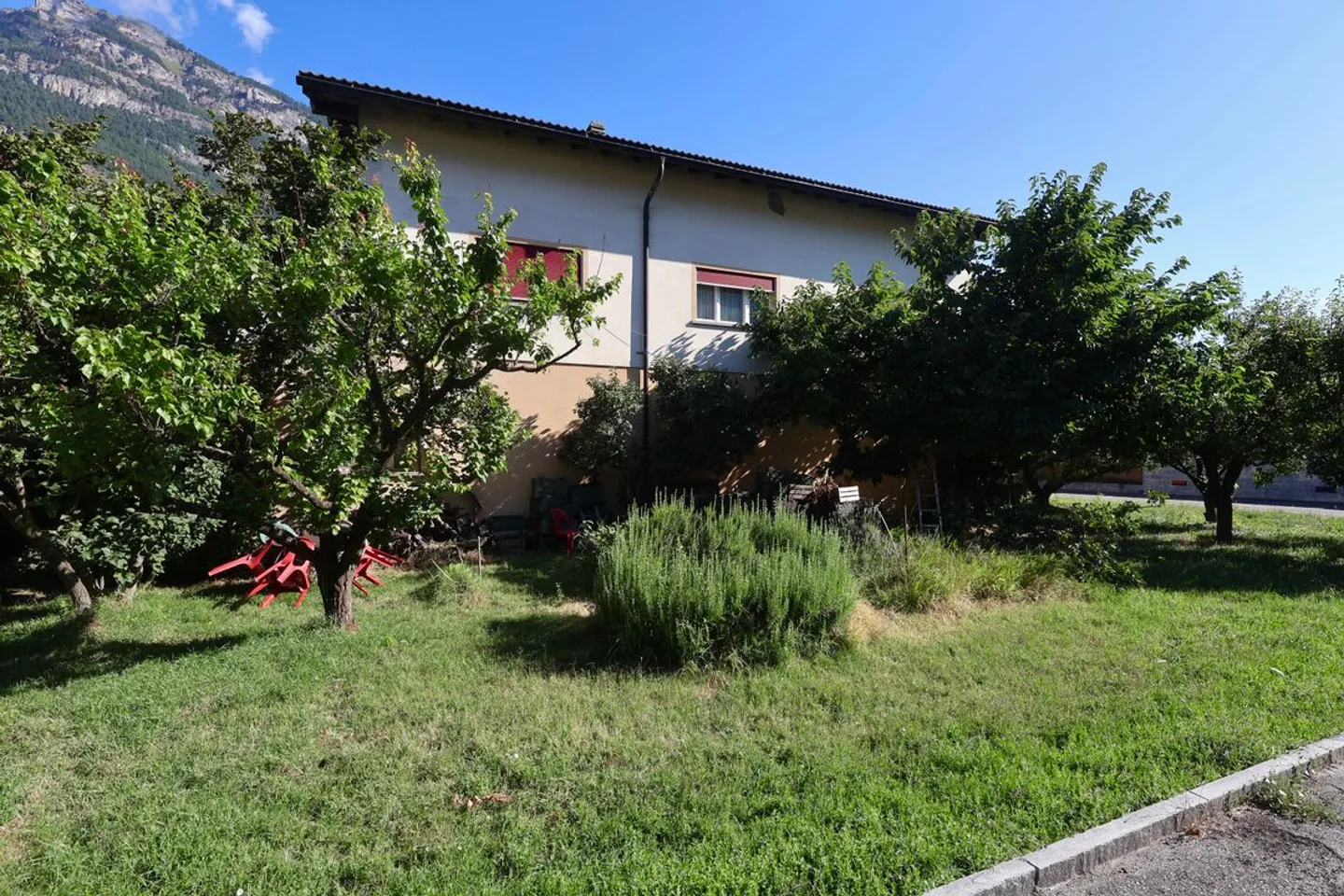 PROPRIETÀ CON GRANDE POTENZIALE DI TRASFORMAZIONE - Foto 12 di 13