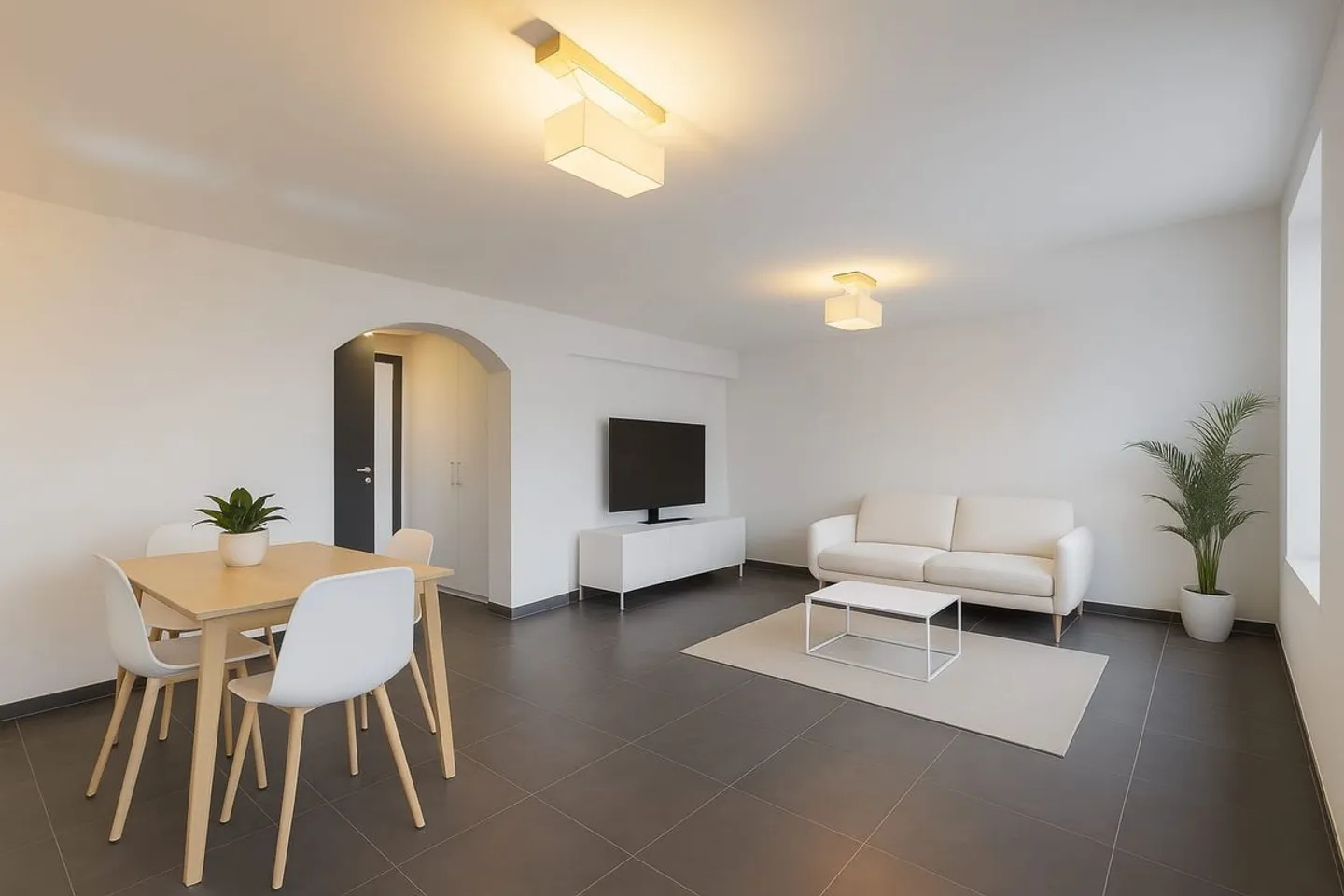 SCHÖNE 3,5-ZIMMER-WOHNUNG KOMPLETT RENOVIERT - Foto 2 von 8