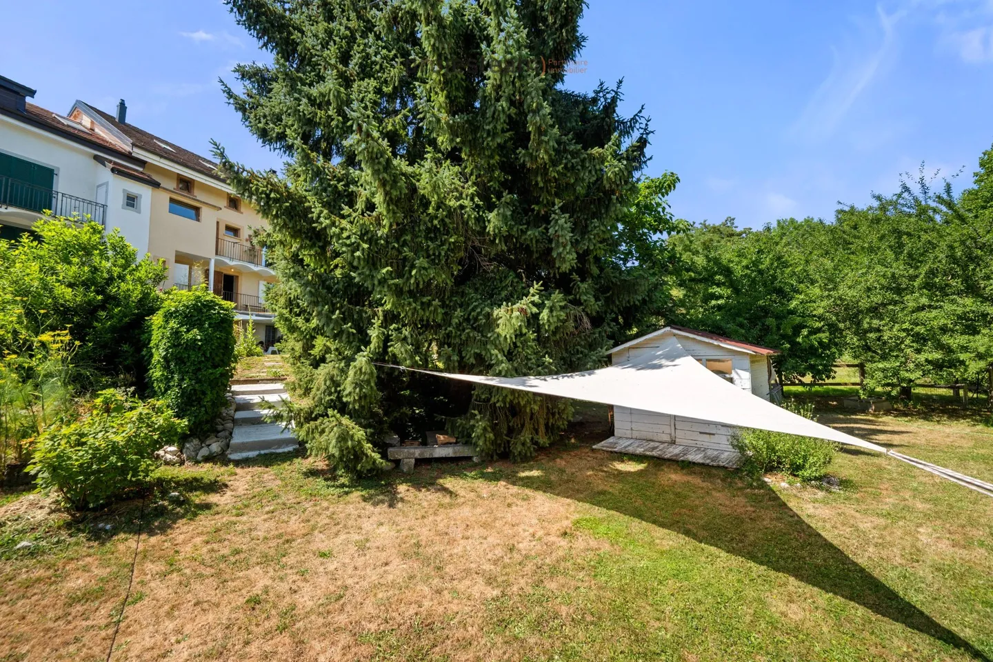 Maison de village de caractère de 4 étages – 320 m² habitables sur 1'815 m² de terrain - Foto 5 di 13