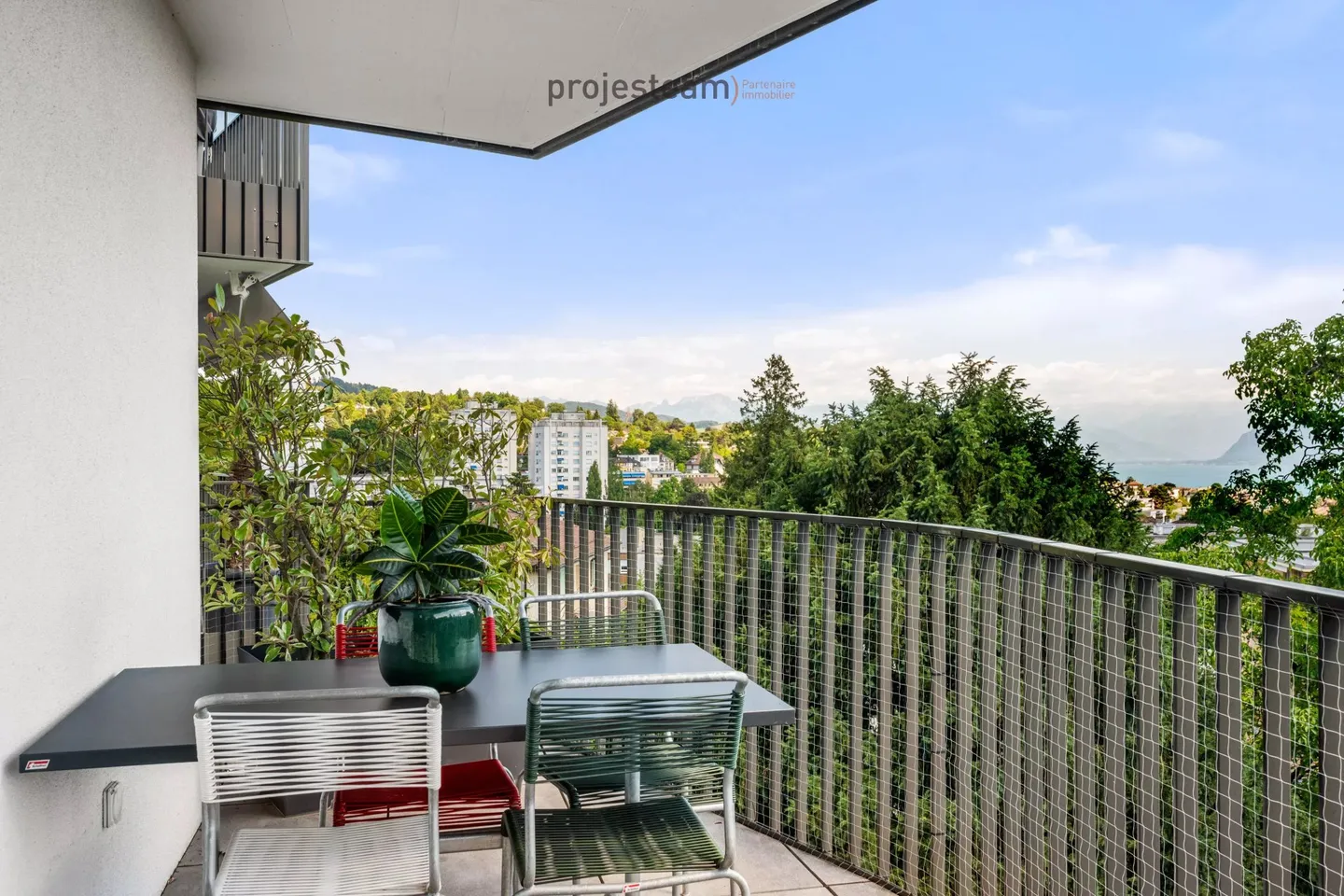 Losanna – La Sallaz | Elegante appartamento 4.5 con vista lago, terrazza e finiture di qualità - Foto 12 di 13
