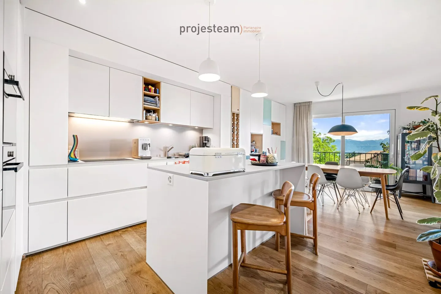 Losanna – La Sallaz | Elegante appartamento 4.5 con vista lago, terrazza e finiture di qualità - Foto 3 di 13