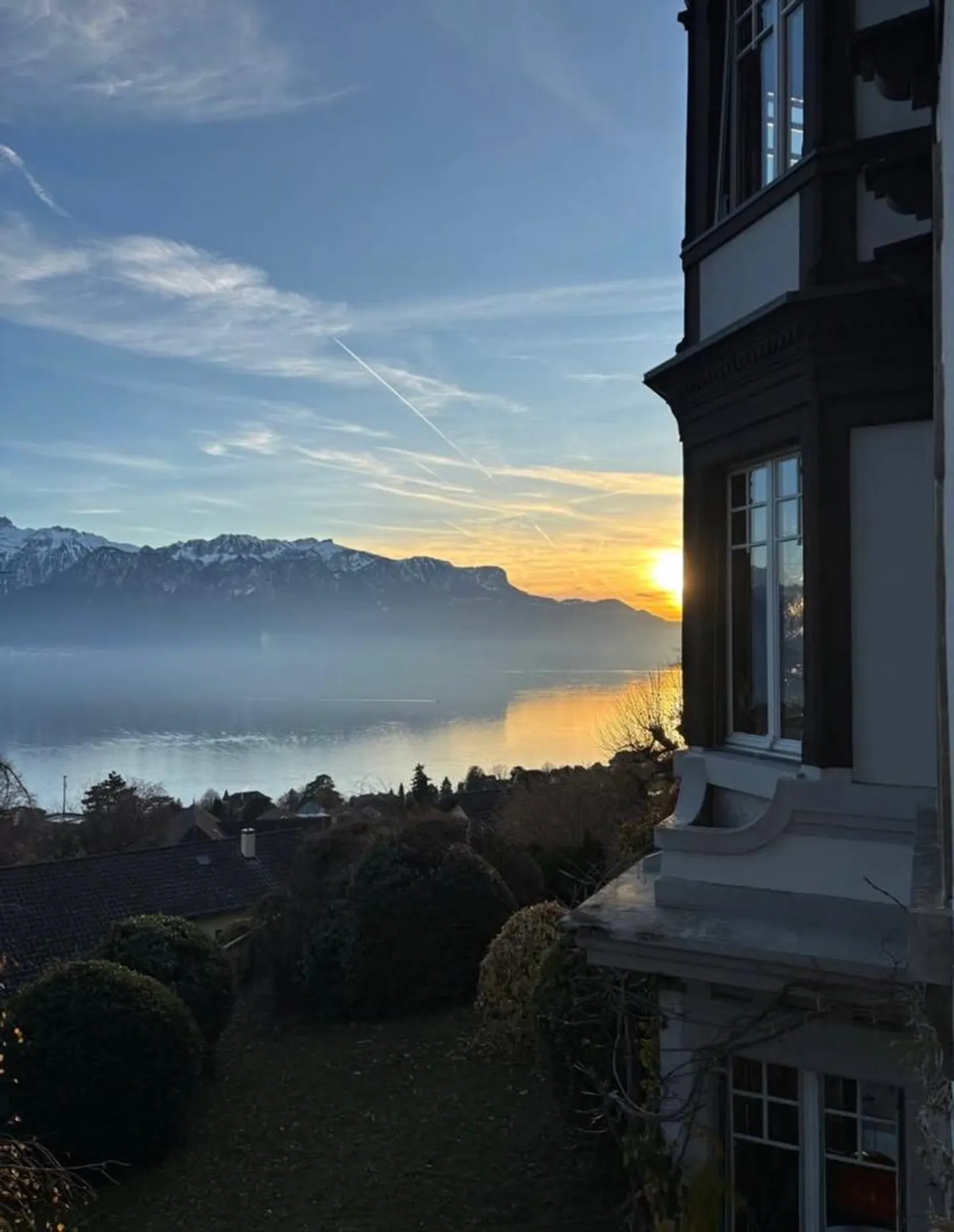 Appartamento 3.5 p. a Corseaux con vista panoramica sul Lago di Ginevra - Foto 2 di 8