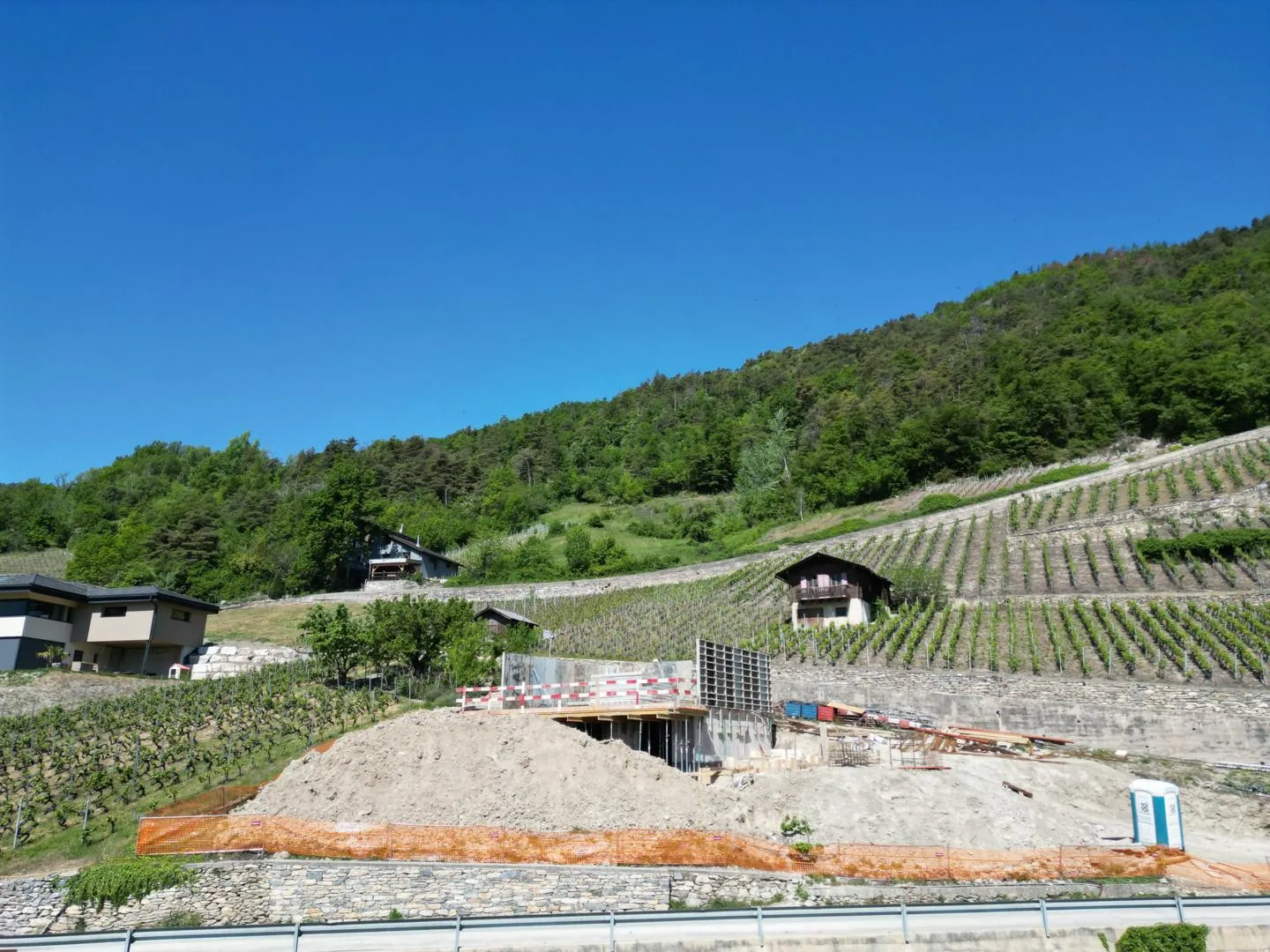 Nuova villa 5.5 stanze a Lens di 180m2 con vista mozzafiato - Foto 5 di 12