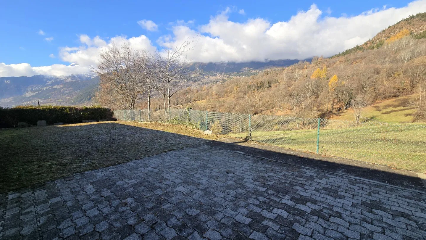 Spaziosa villa con 7,5 stanze di 200m2 netti su un terreno di 845m2 a Savièse - Foto 13 di 13