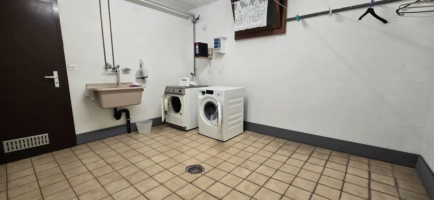 Appartement 4.5 pièces lumineux traversant rénové à Vétroz - Photo 12 of 13