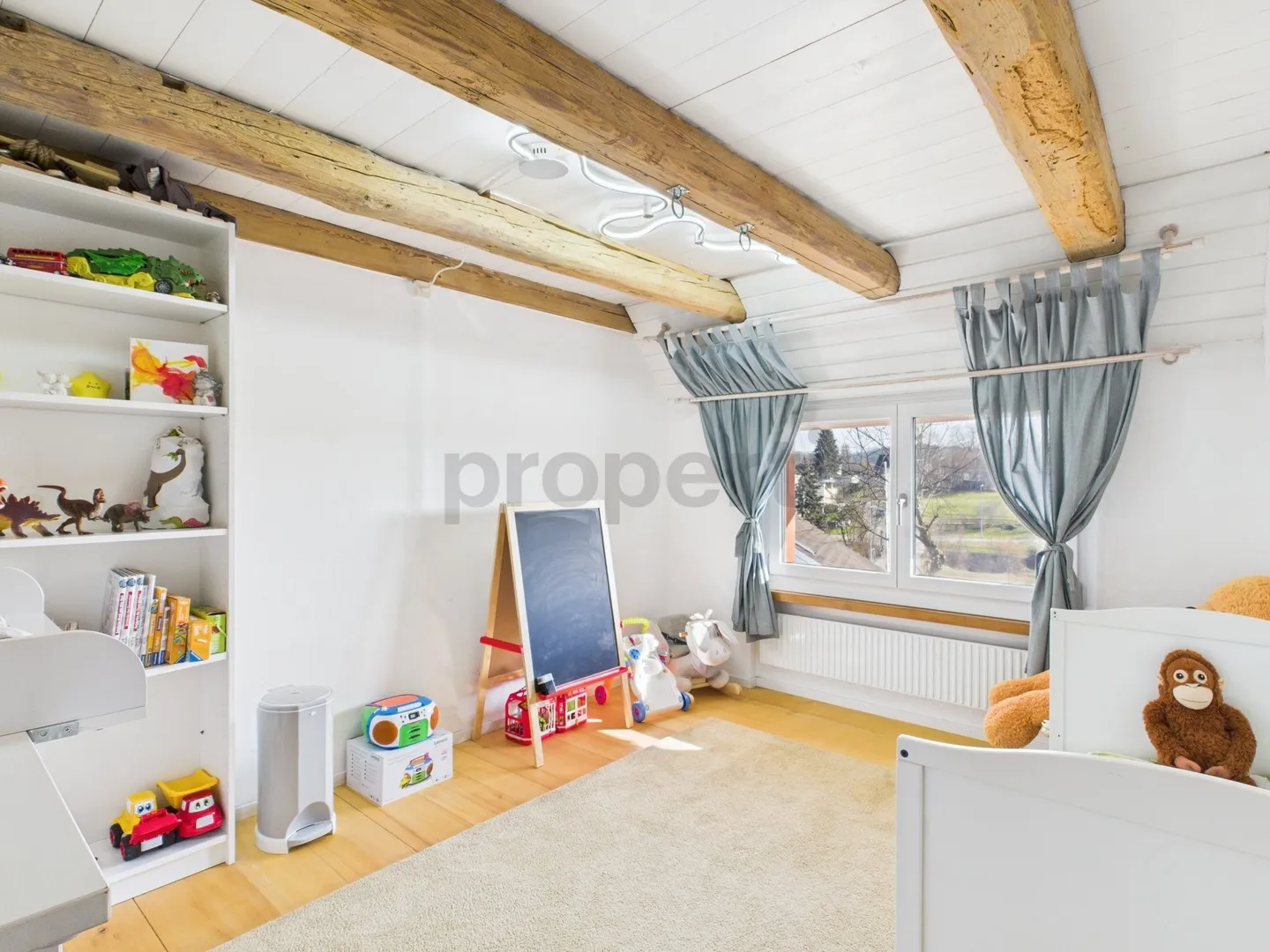 Charming 4-Room Family House in Amriswil - Photo 6 of 11