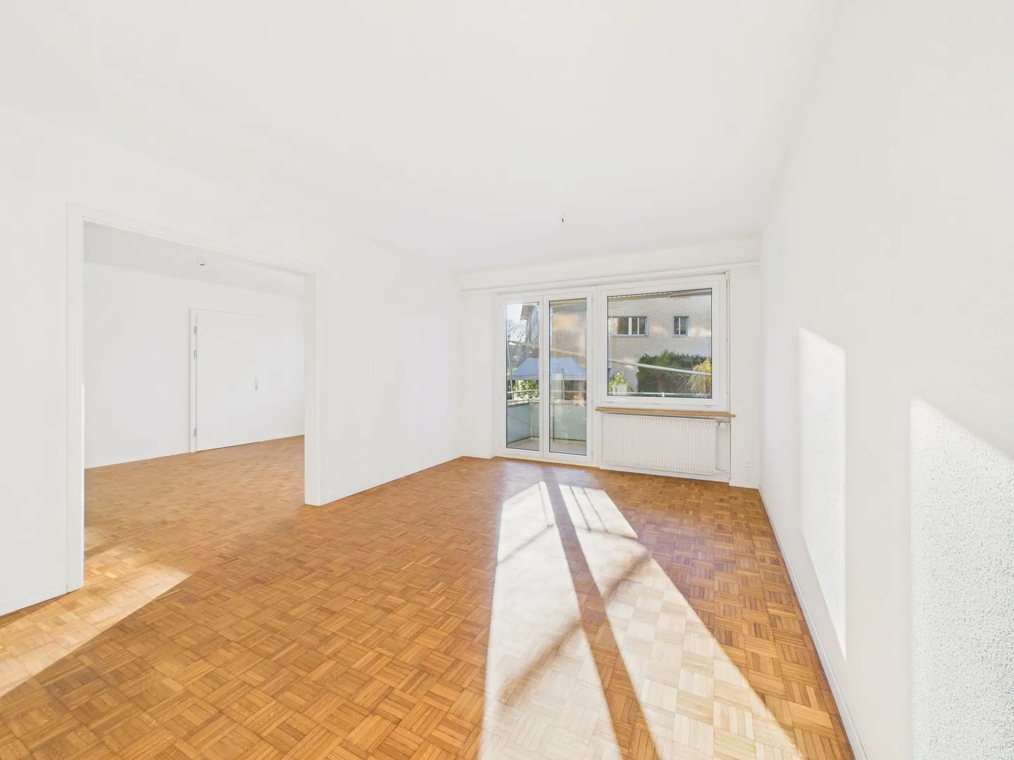 Bright 4-Room Apartment with Beautiful View in Bern - Photo 1 of 11