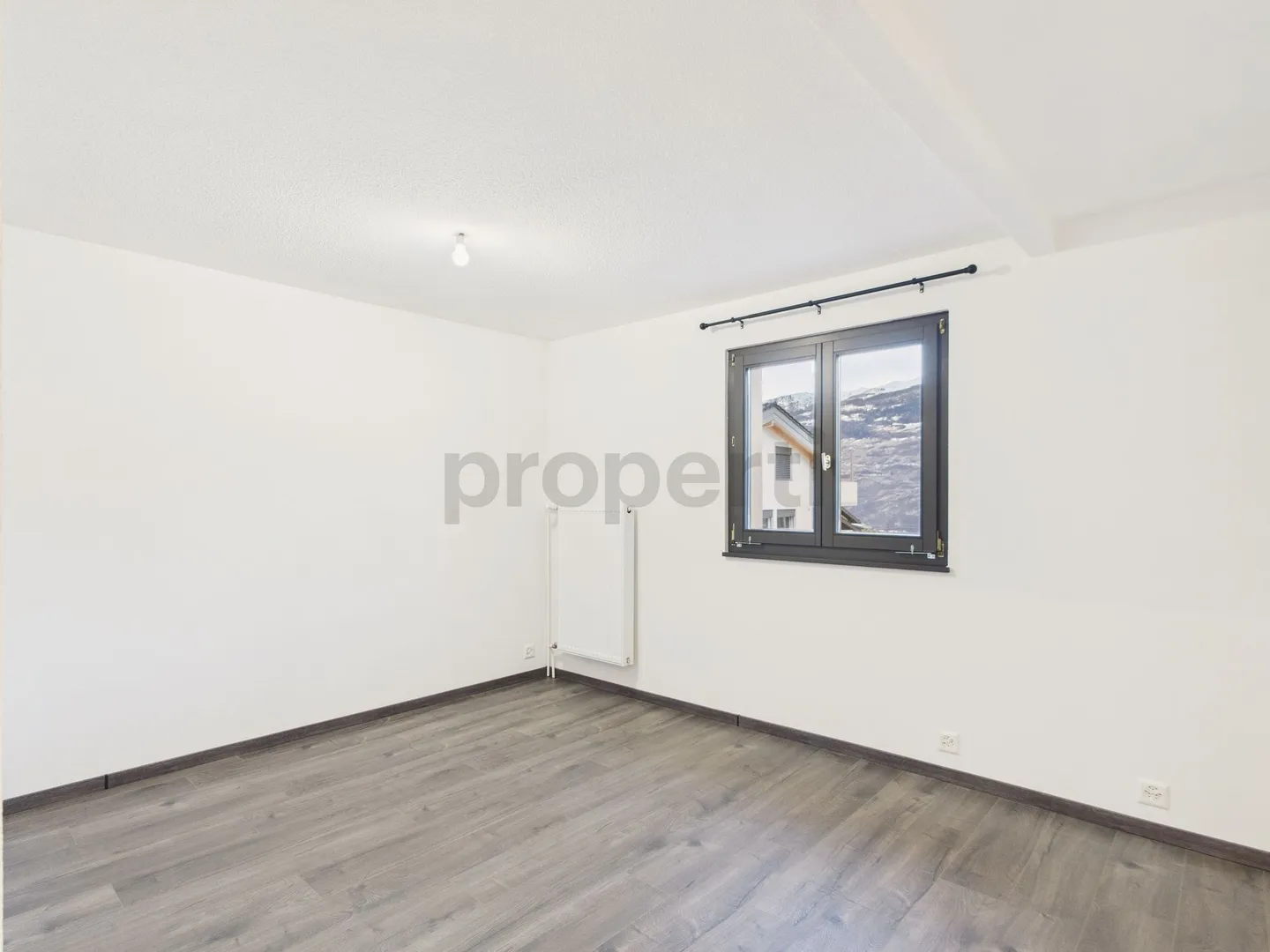 Appartement rénové 3.5 pièces avec balcon, Chamoson - Photo 7 of 12