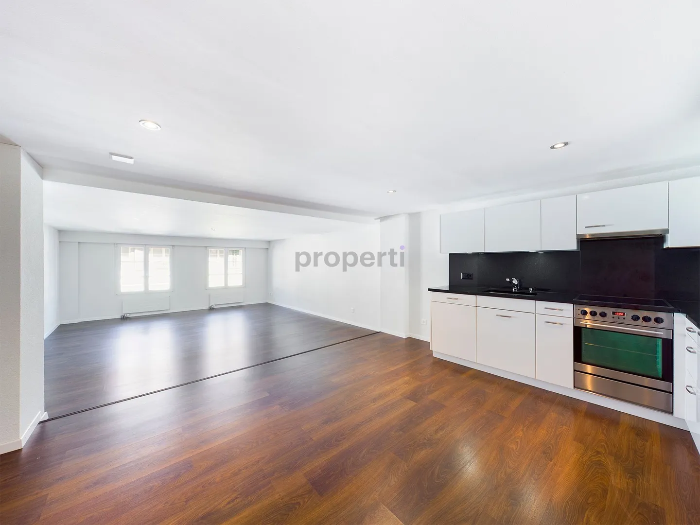 Geräumige Wohnung in Wil - Foto 1 von 12