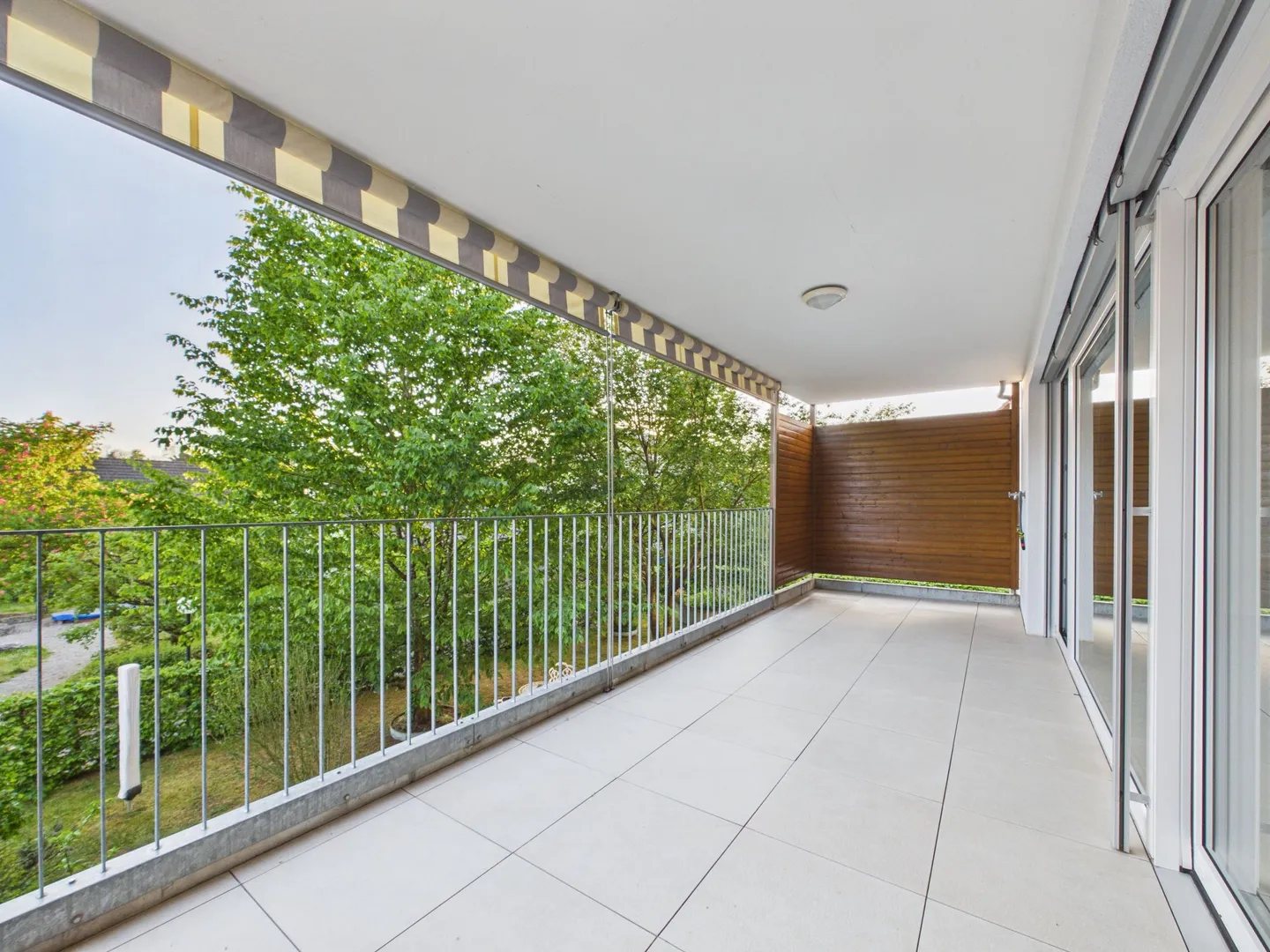Appartamento moderno di 4,5 stanze con balcone, Dachsen - Foto 9 di 10