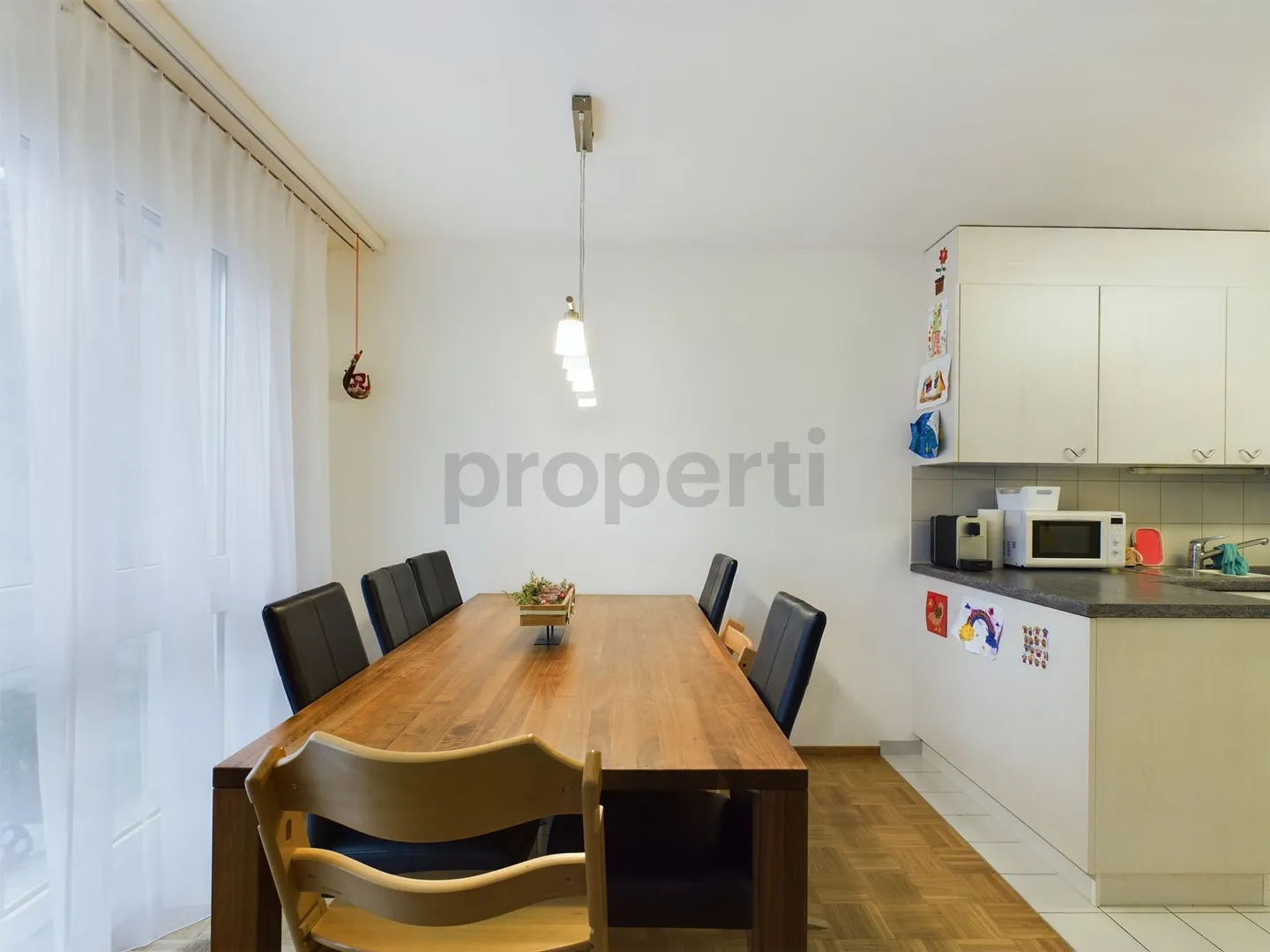 Quiet 4.5-room condominium with cellar, Winikon - Photo 2 of 13