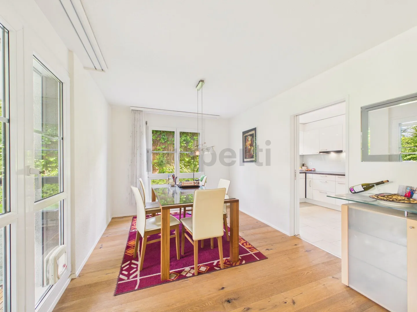 Nature-inspired living happiness in Dällikon: Bright 3.5-room garden apartment with plenty of comfort - Photo 5 of 13