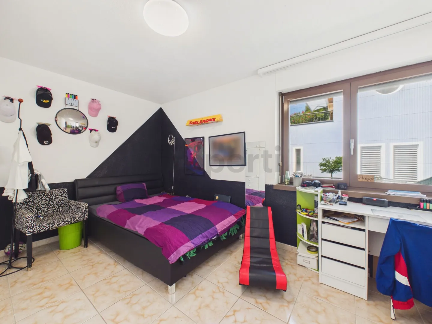 Exclusive villa with pool, large garden and access to private beach in Figino - Photo 7 of 13