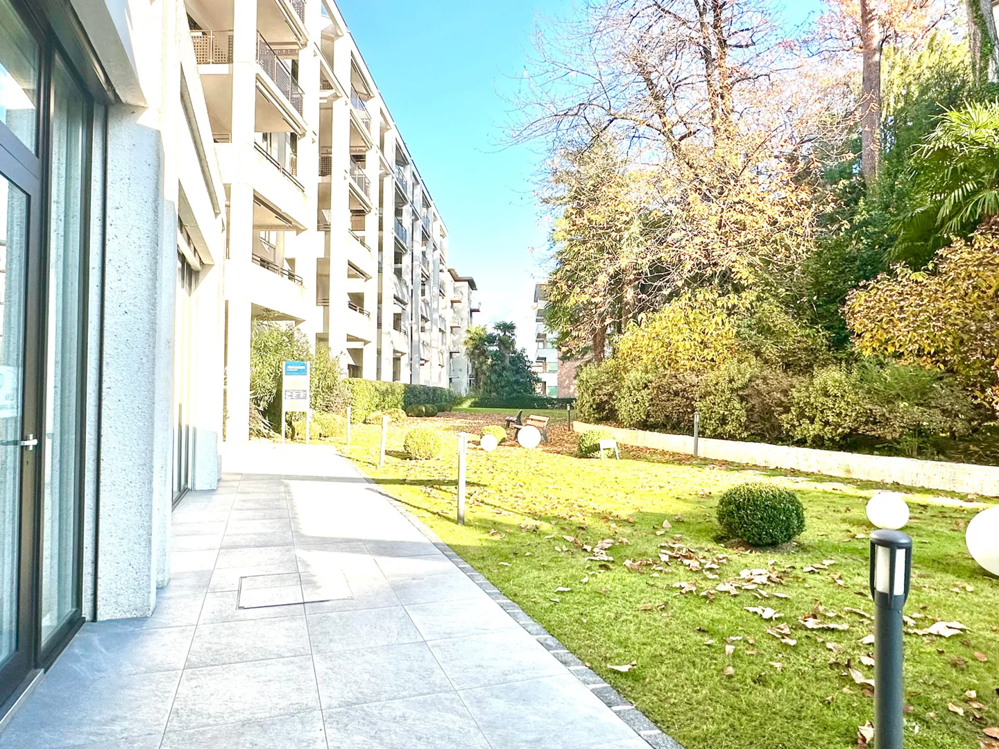 Bright penthouse with 6 rooms in Lugano with lake view - Photo 9 of 13