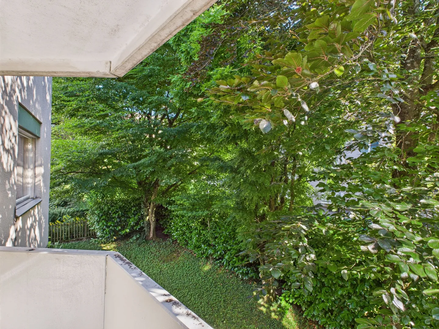 Modern and Cozy Home in Bottmingen with this 3.5-Room Apartment - Photo 9 of 11