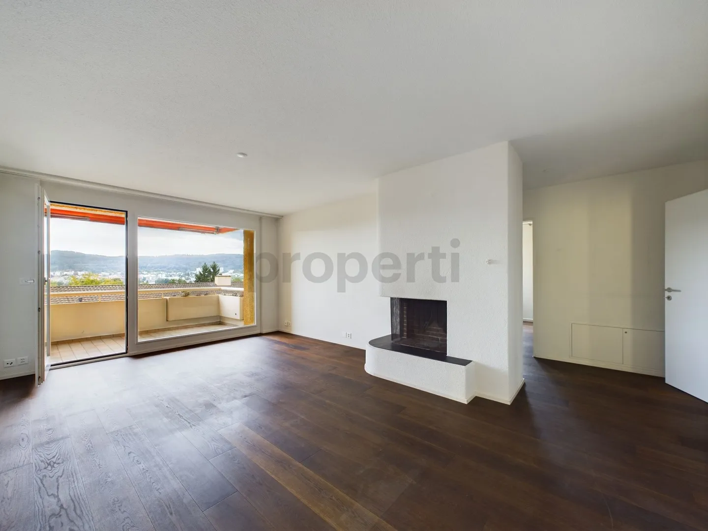 Appartement meublé de 3,5 pièces dans le quartier 10 avec belle vue - Photo 1 sur 10