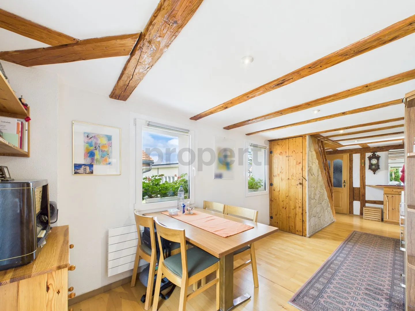 Charmantes und kernsaniertes Haus mit vielseitigen Nutzungsmöglichkeiten - Foto 2 von 9