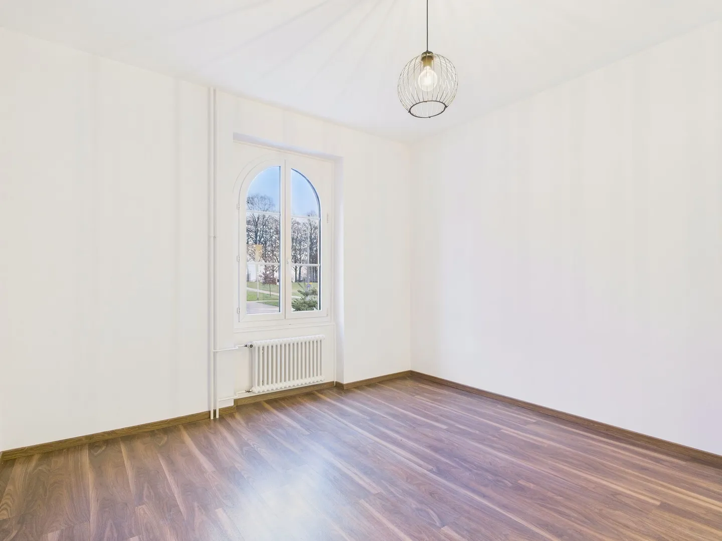 Charming 3-room apartment with terrace in Lausanne - Photo 2 of 10