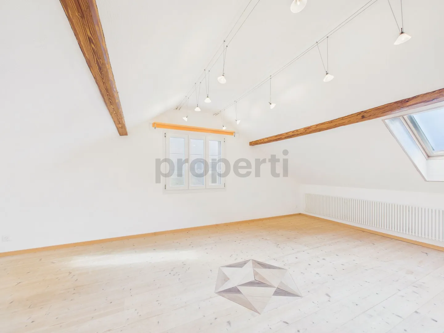 Charming 6.5-room terraced house with practical cellar, Dussnang - Photo 11 of 13
