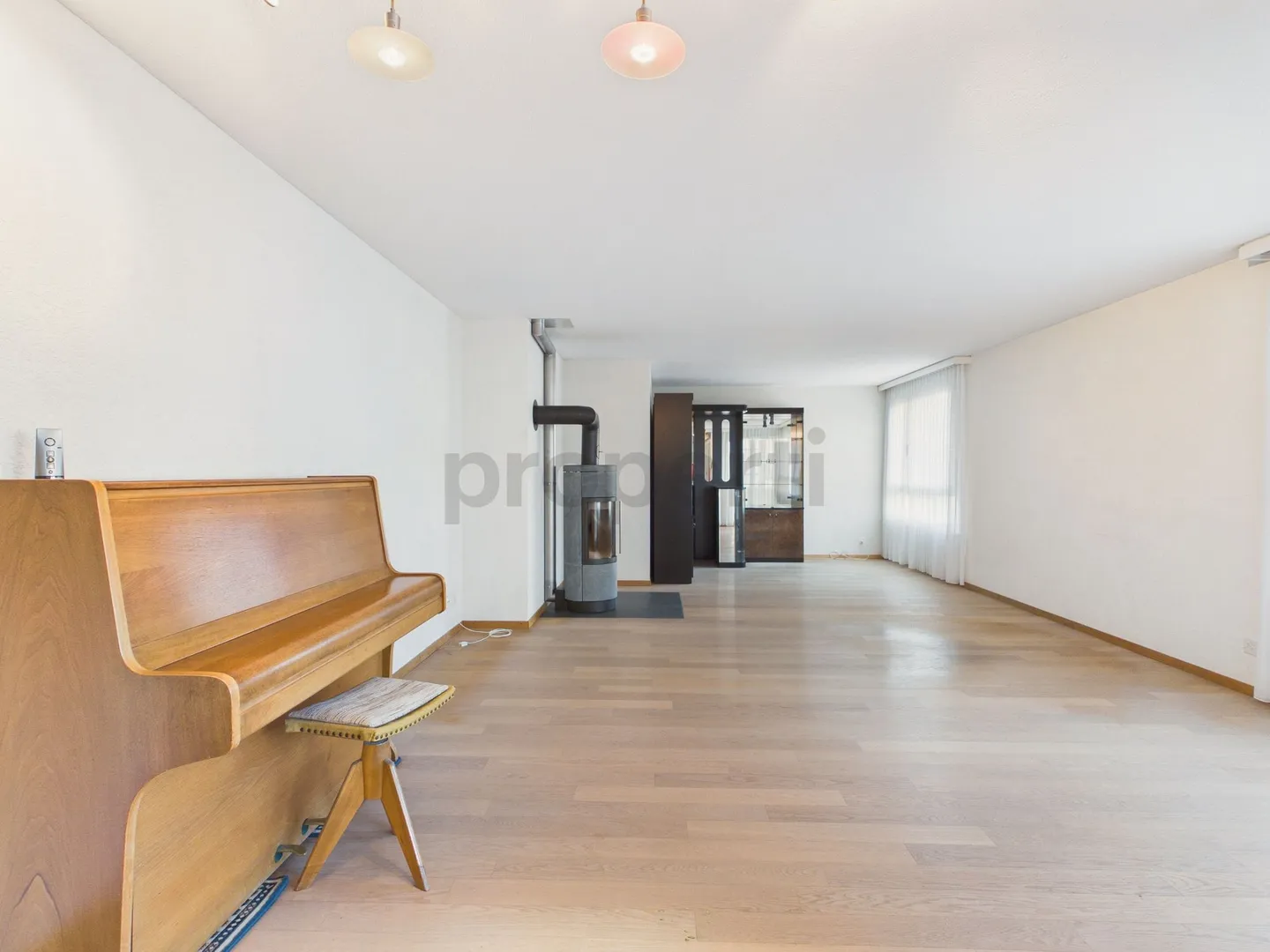 Appartamento attraente di 5,5 stanze a Buchrain - adatto alle famiglie e centrale - Foto 1 di 13