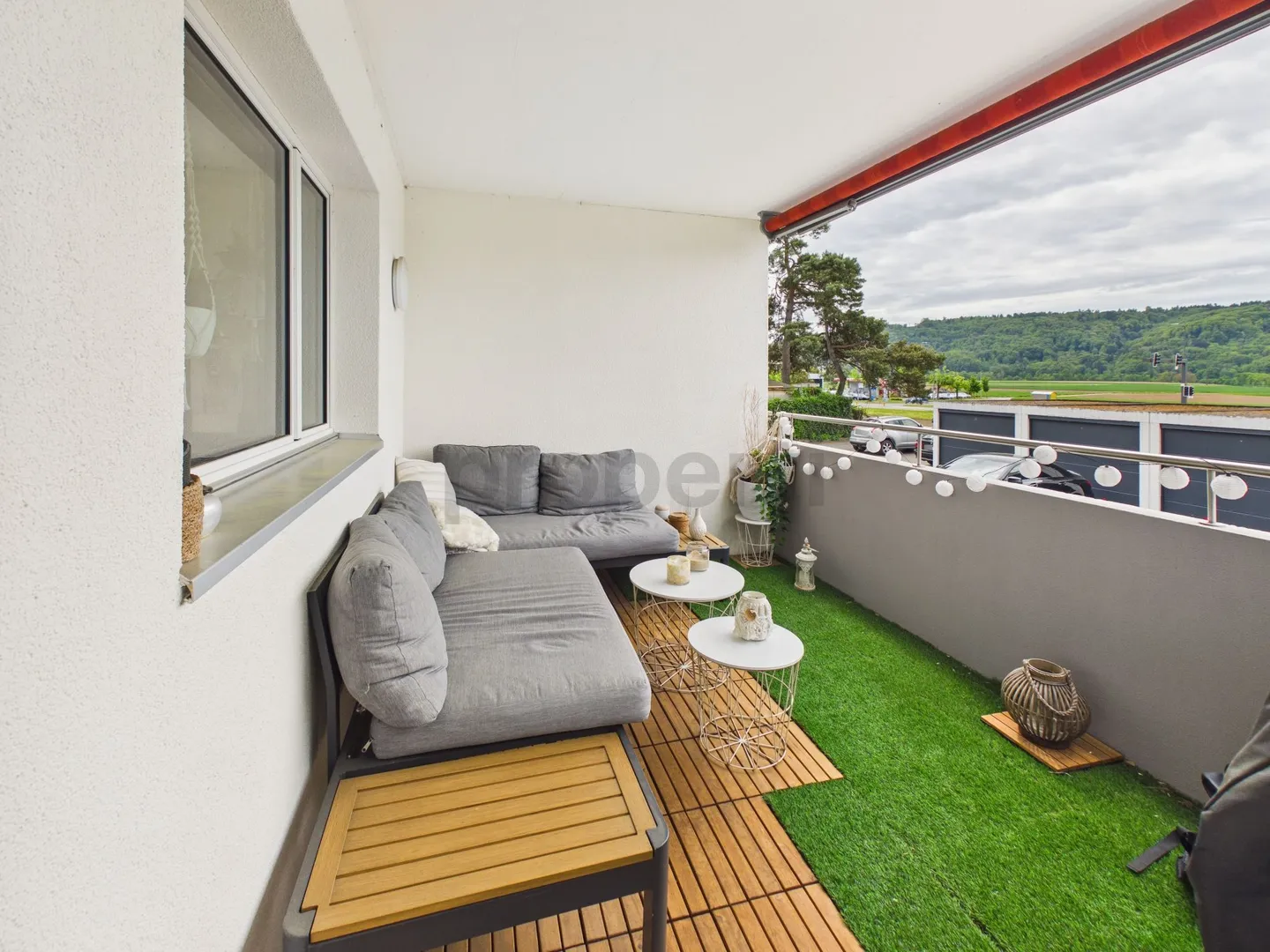 Completely renovated, light-flooded &amp; quietly located stylish 4.5-room apartment - Photo 9 of 13