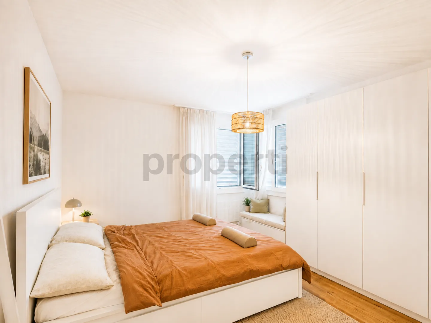 Renovated 3.5-room apartment with private garden terrace and modern amenities - Photo 6 of 11