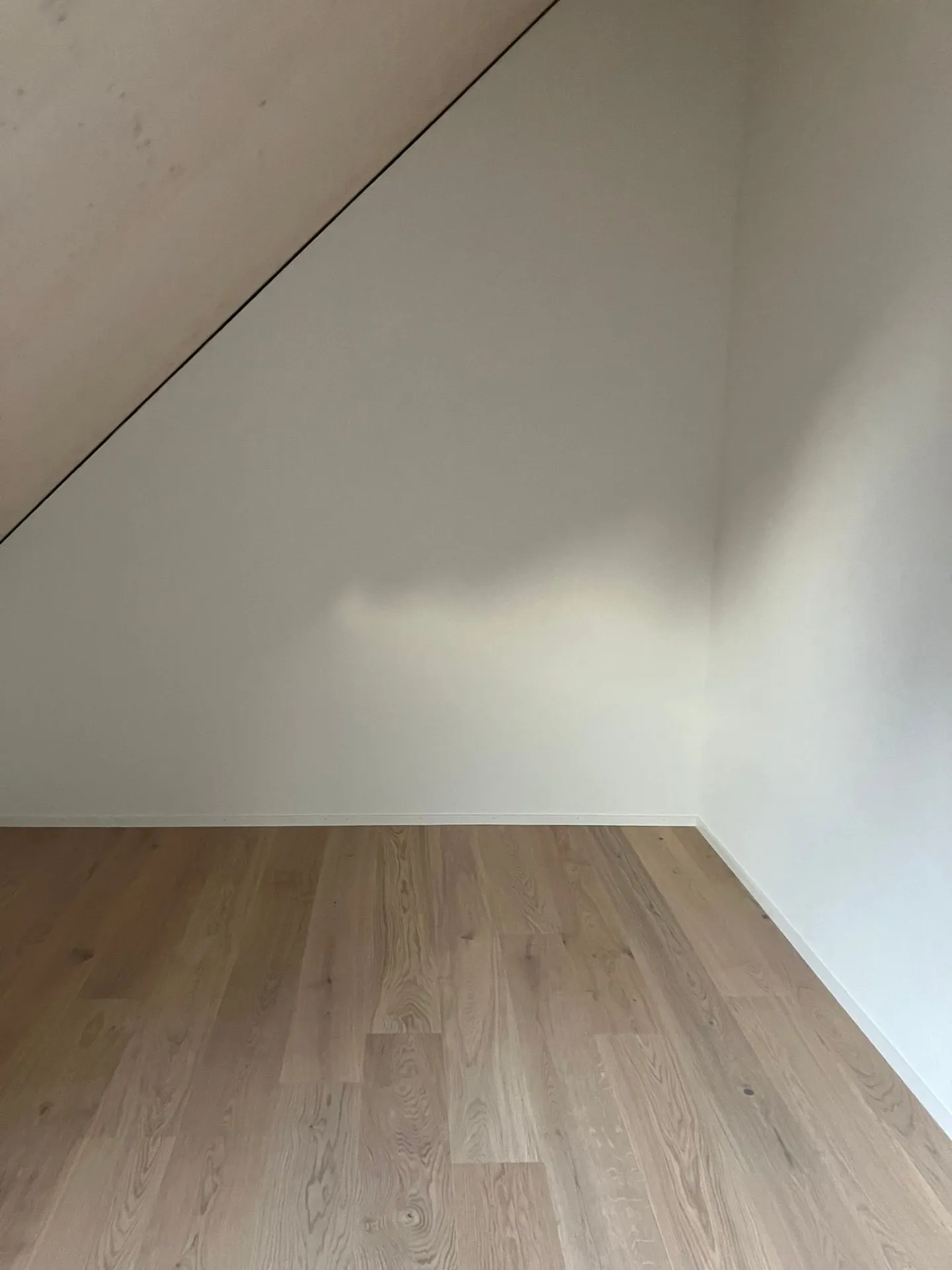 Moderno appartamento duplex di 5,5 stanze con balcone a Muri - Foto 5 di 13