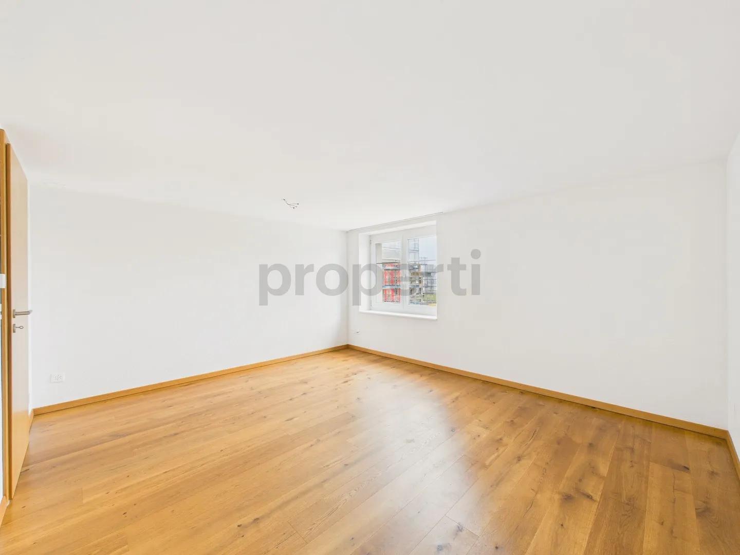 Moderne 4.5-Zimmer-Wohnung mit Balkon in Güttingen - Foto 5 von 10