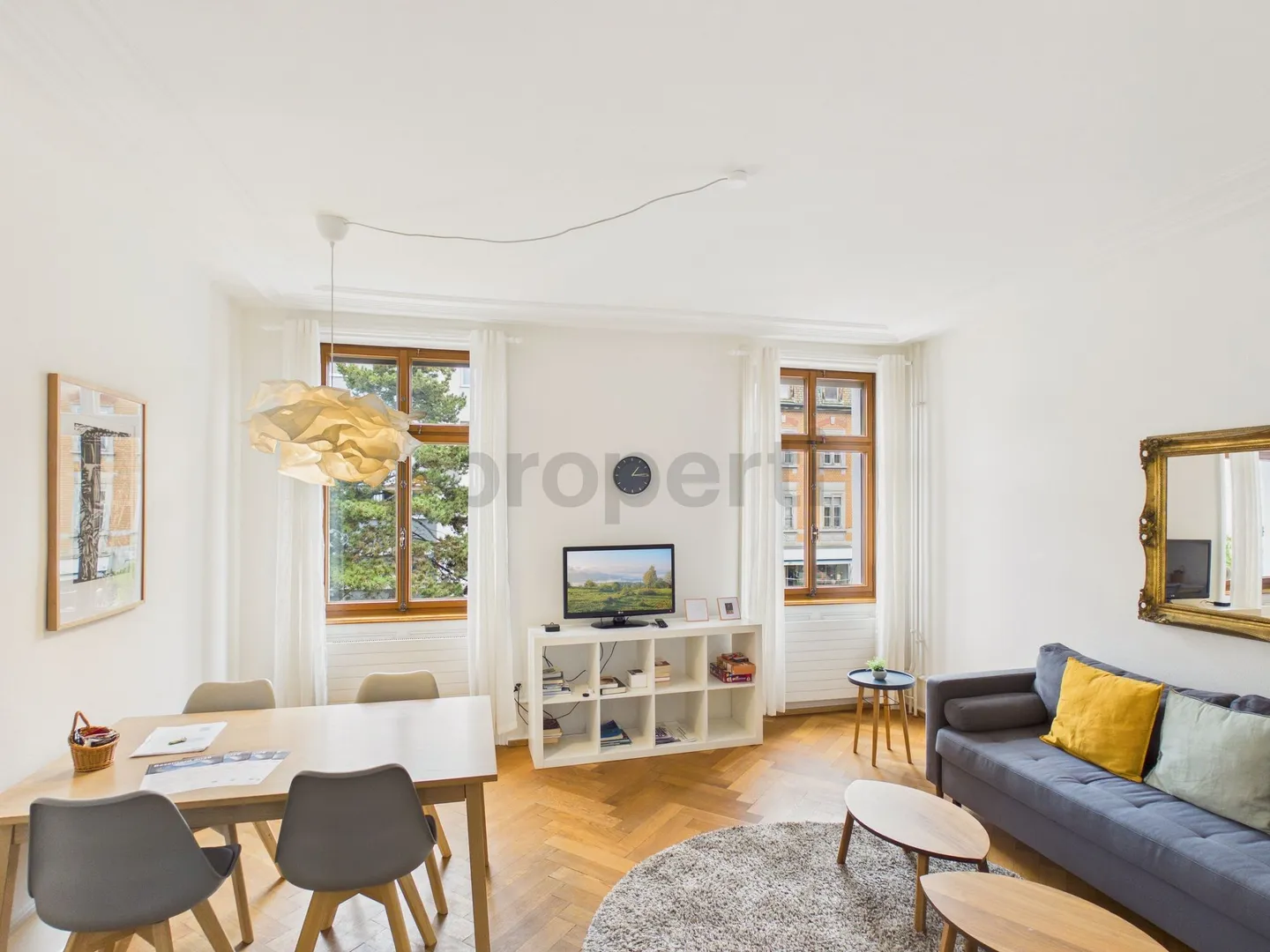 Charming 3.5-room apartment with stylish furnishings in Basel - Photo 1 of 9