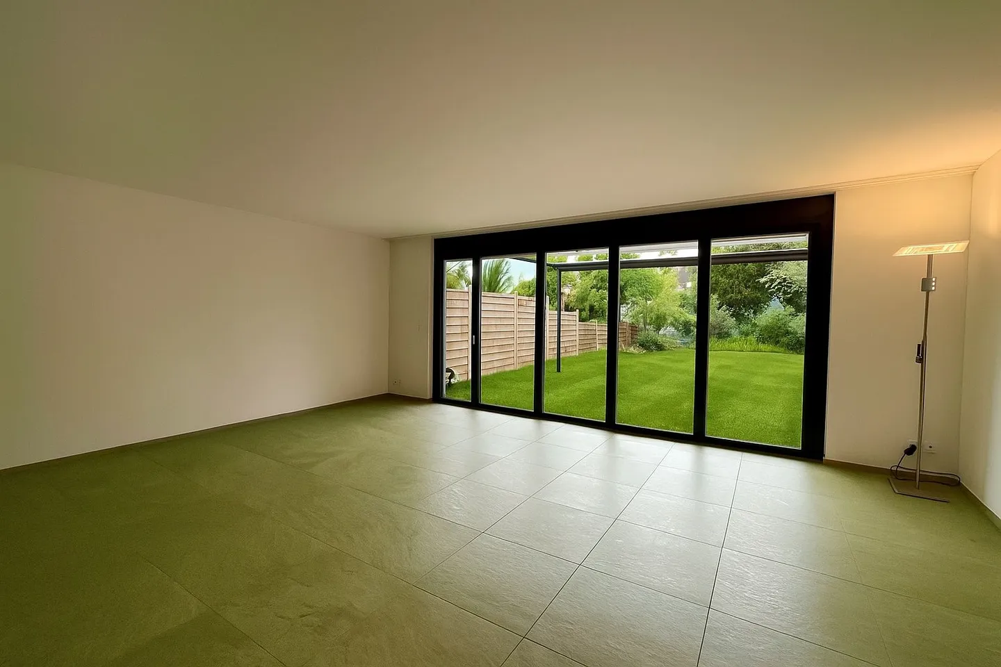 Dreamlike, newly renovated terraced house in Winznau - Photo 1 of 12