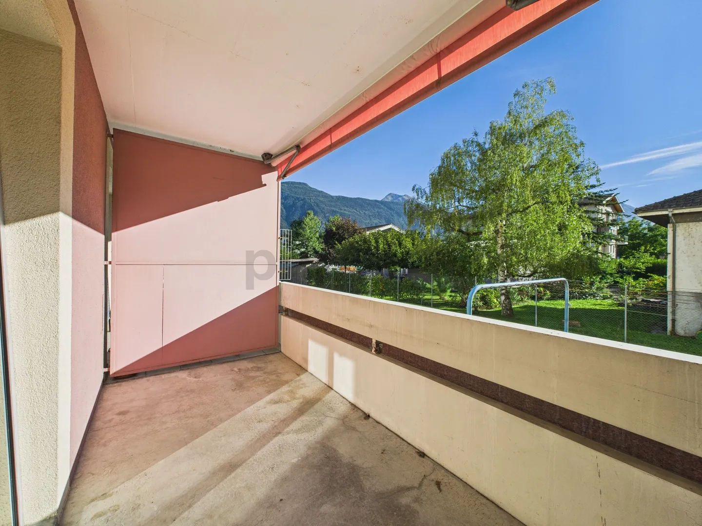 Charmant appartement de 3.5 pièces à Fully avec vue magnifique - Photo 10 sur 12