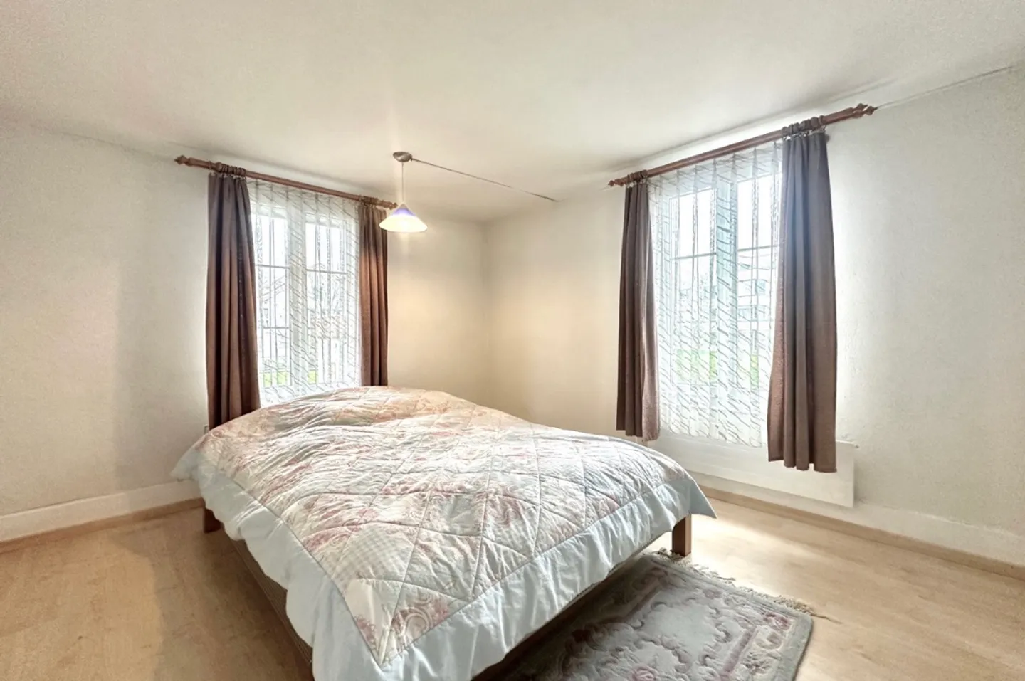 Top Renovated 3.5 Room Apartment on the 1st Floor - Photo 4 of 5