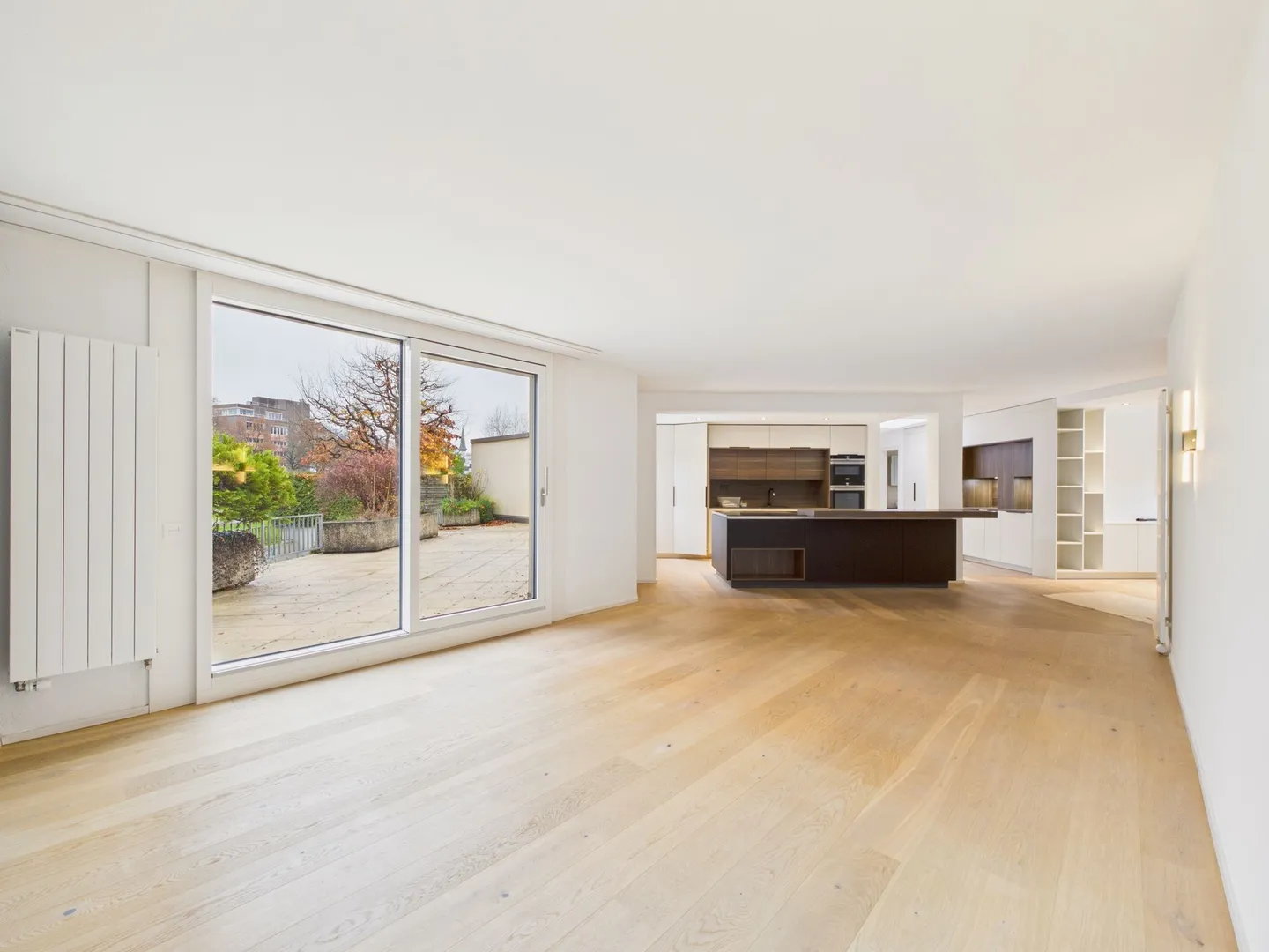 Light-Filled 4.5-Room Apartment in Köniz, BE - Photo 1 of 13