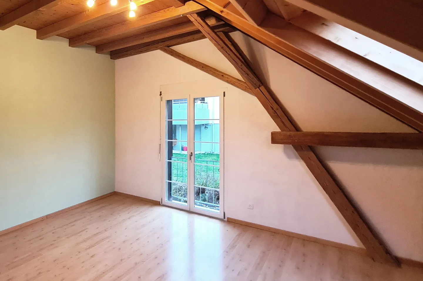 Charmante maison individuelle de 5,5 pièces avec grand jardin à Kaisten - Photo 9 sur 13