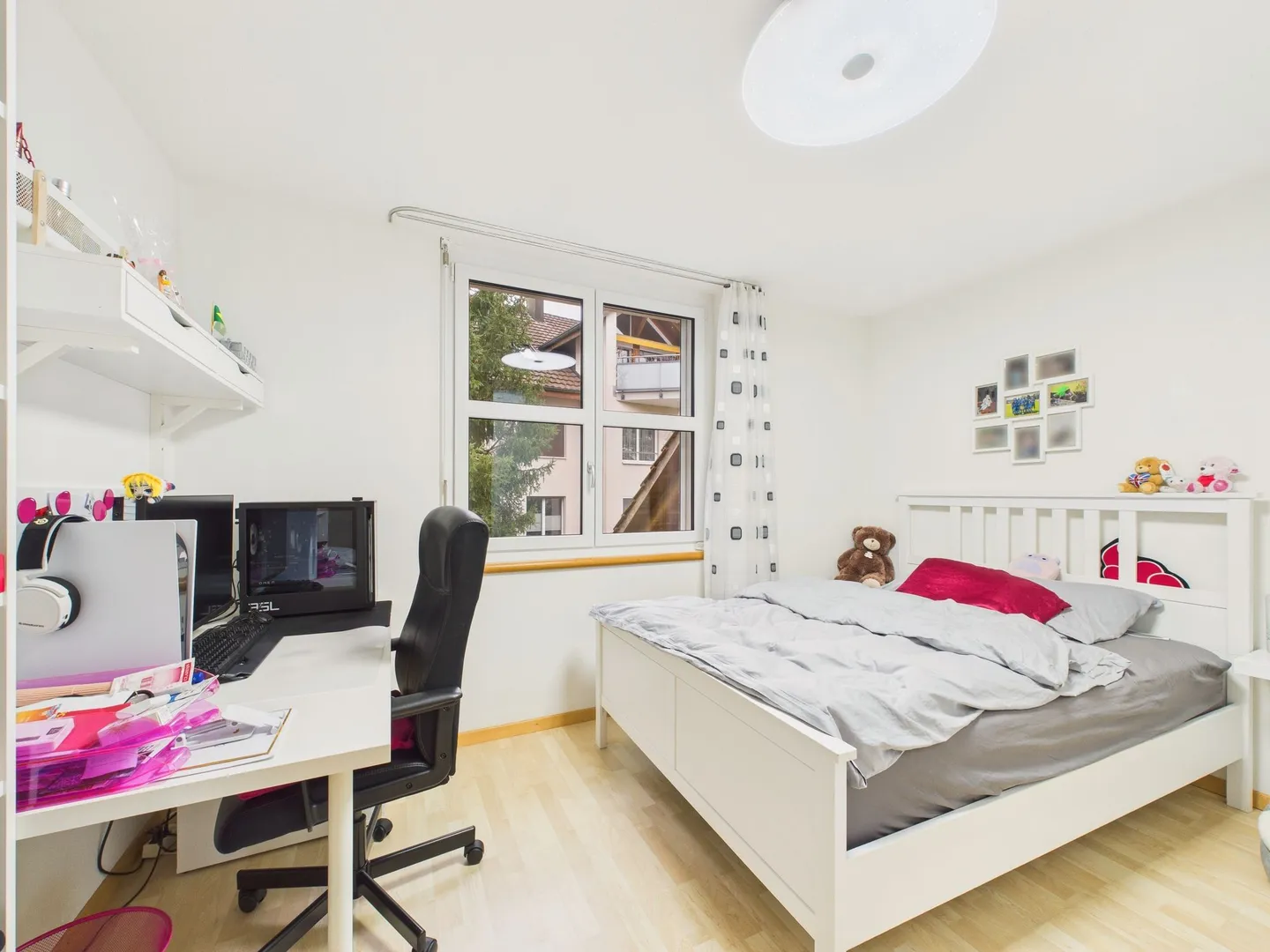 Spacious 5-room apartment with balcony in Affoltern am Albis - Photo 6 of 12