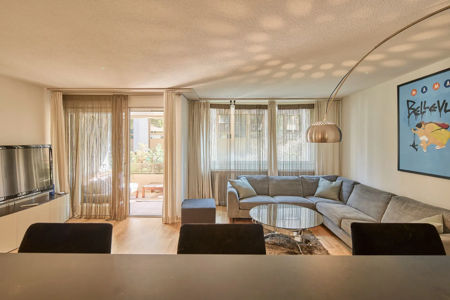 Appartement meublé 2 pièces avec balcon à Zurich Seefeld dans un emplacement calme - Photo 1 sur 12