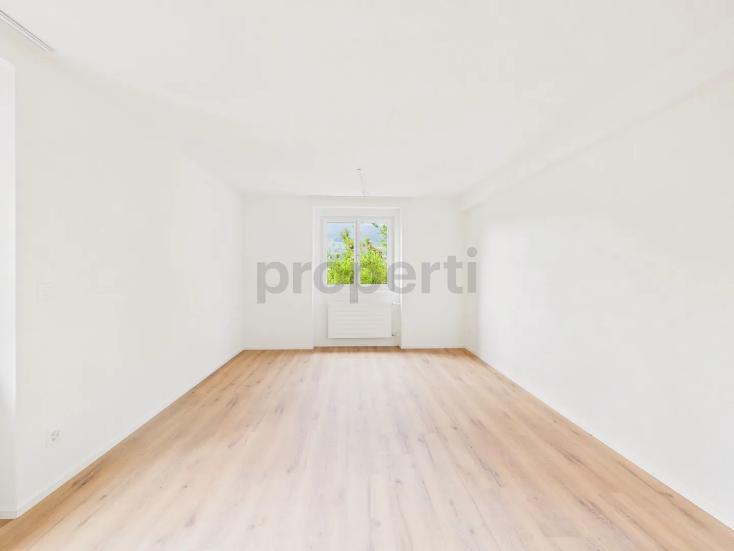 Geräumige Wohnung mit Balkon - Foto 10 von 13