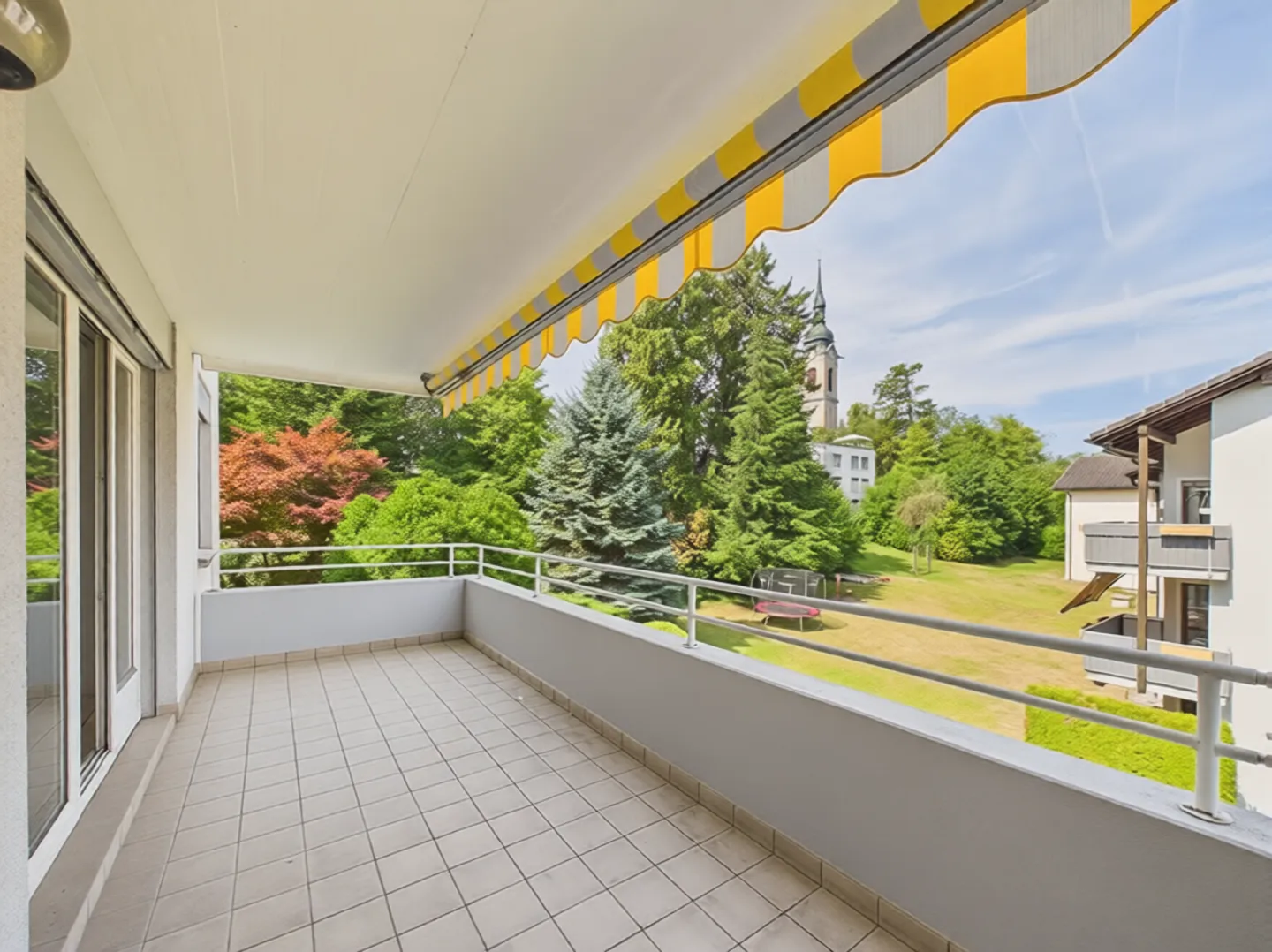 Ampio appartamento di 3,5 stanze con grande balcone a Kreuzlingen - Foto 12 di 13