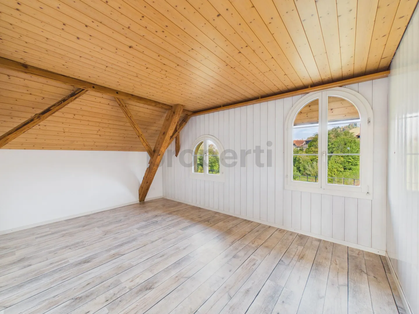 Luminoso appartamento attico di 3,5 locali con balcone, Lützelflüh - Foto 6 di 12